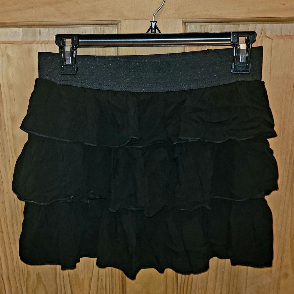 Byer Girl Ruffled Layered Black Skirt With Elastic Waist. Size X-Large
